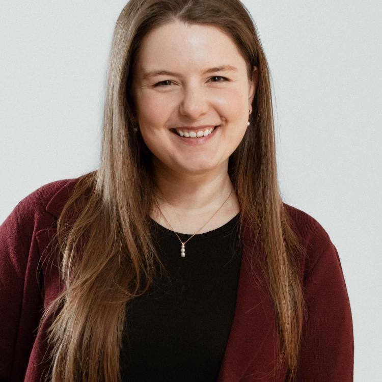 Dr.  Danielle Bourgeois-Lapiccirella